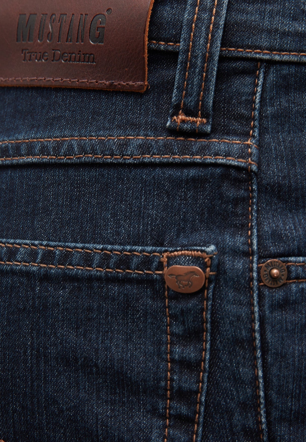 Mustang Tramper Dark Wash Stretch Jean Navy