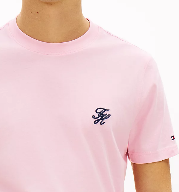 Tommy Hilfiger Script Logo Pink T-Shirt Pink